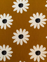Load image into Gallery viewer, 15” X 15” Inch Mustard & White Daisy Project bag - With Inside Pocket & Zip Charm