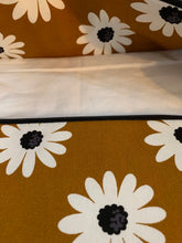 Load image into Gallery viewer, 15” X 15” Inch Mustard & White Daisy Project bag - With Inside Pocket & Zip Charm