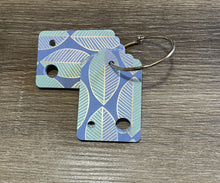 Load image into Gallery viewer, Floss Drops - Blue & Green Leaves with Silver Foil - Set of 15 - Blank Backs