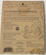 Load image into Gallery viewer, Blue Ringed Octopus - Sea Creatures Felt Embroidery Kit Make It 585177