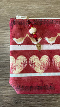 Load image into Gallery viewer, Love Birds with boxed bottom - 19.5cm x 14cm with Zipper Charm