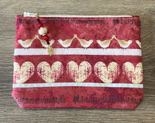 Load image into Gallery viewer, Love Birds with boxed bottom - 19.5cm x 14cm with Zipper Charm