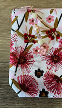 Load image into Gallery viewer, Myrtle Flower Pouch with boxed bottom - 19cm x 14cm with Zipper Charm