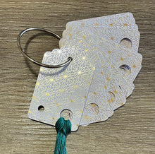 Load image into Gallery viewer, Floss Drops white with gold daisy