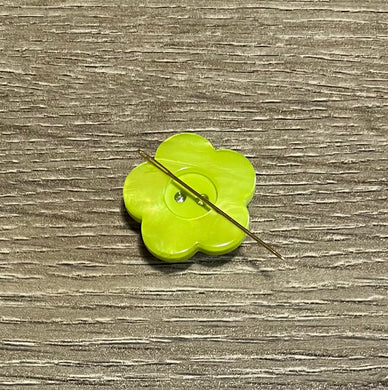 Green Retro Flower Needle Minder