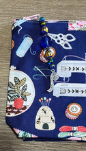 Load image into Gallery viewer, Sewing Pattern Pouch with boxed bottom - 19cm x 14cm with Zipper Charm
