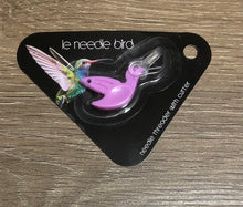 Load image into Gallery viewer, Hummingbird  Le Needle Bird  Needle Threader with Cutter
