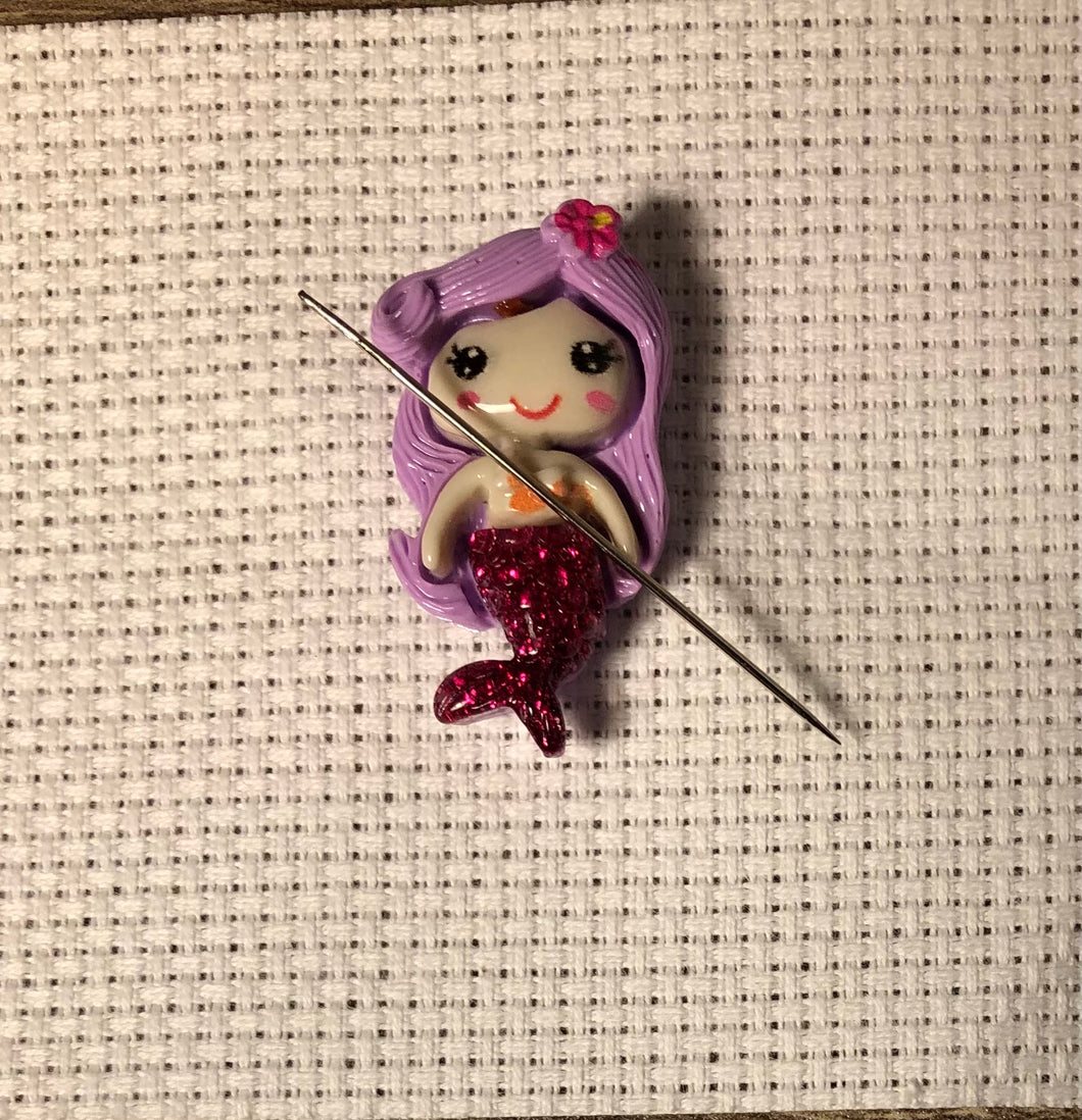 Mermaid with Pink Tail   Needle Minder - 004