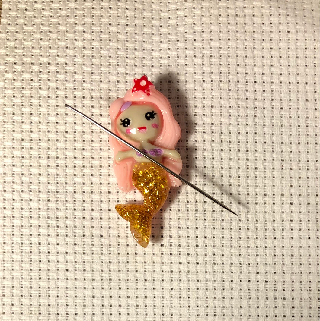 Mermaid with Gold Tail Needle Minder - 001